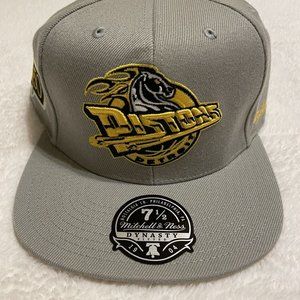 NWT Mitchell and Ness NBA Detroit Pistons NBA 50th Anniversay Cap 7 1/2